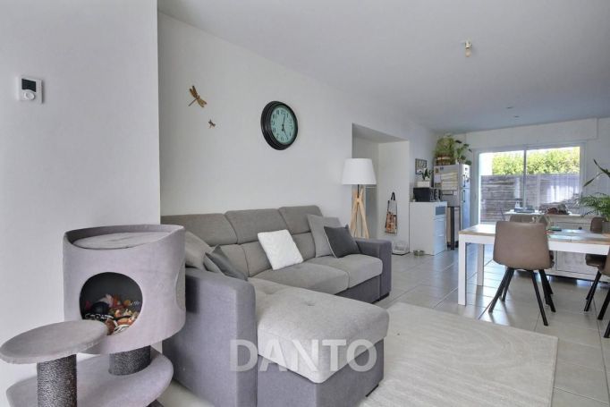 A louer APPARTEMENT T3 73 M2 TERRASSE BORD DE MER MESQUER