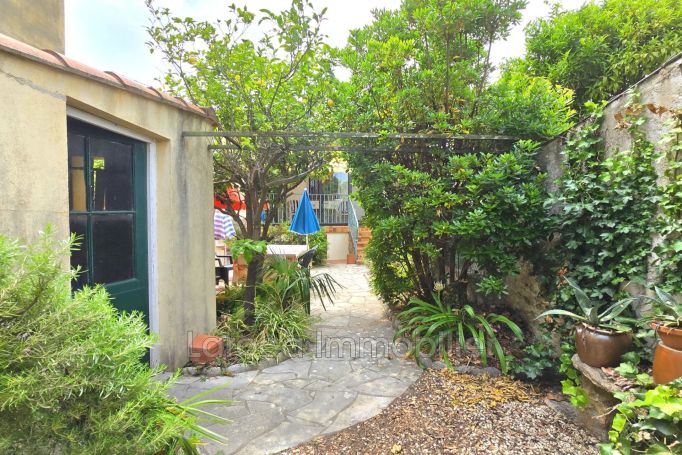 A vendre MAISON 5 PIECES 117 M2 LAROQUE DES ALBERES Village