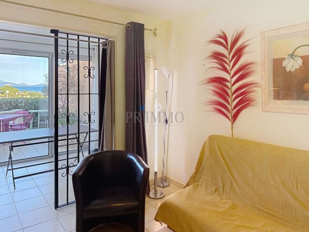 A louer APPARTEMENT T2 32 M2 TERRASSE VUE MER SAINT AYGULF