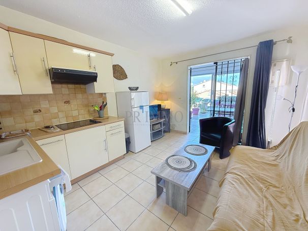 A louer APPARTEMENT T2 32 M2 TERRASSE VUE MER SAINT AYGULF