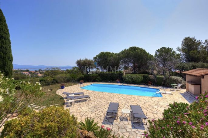 A louer MAISON 4 PIECES 90 M2 VUE MER FREJUS