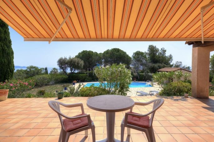 A louer MAISON 4 PIECES 90 M2 VUE MER FREJUS