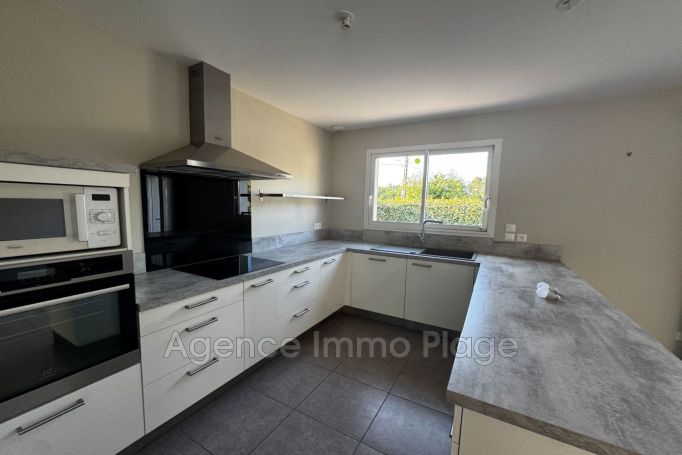 A vendre MAISON 4 PIECES 91 M2 BORD DE MER VENSAC