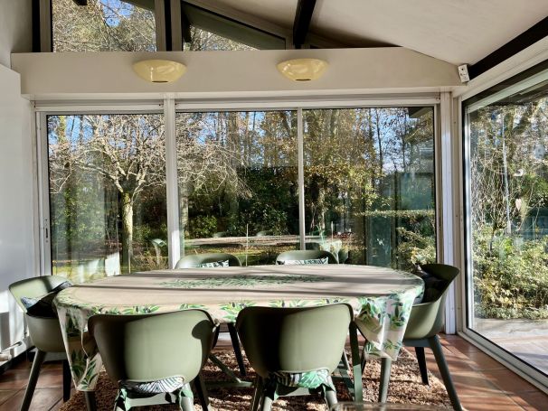 A louer MAISON D'ARCHITECTE BORD DE MER SOUSTONS