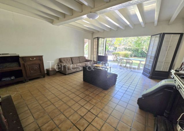 A vendre MAISON 11 PIECES 235 M2 BORD DE MER SEIGNOSSE