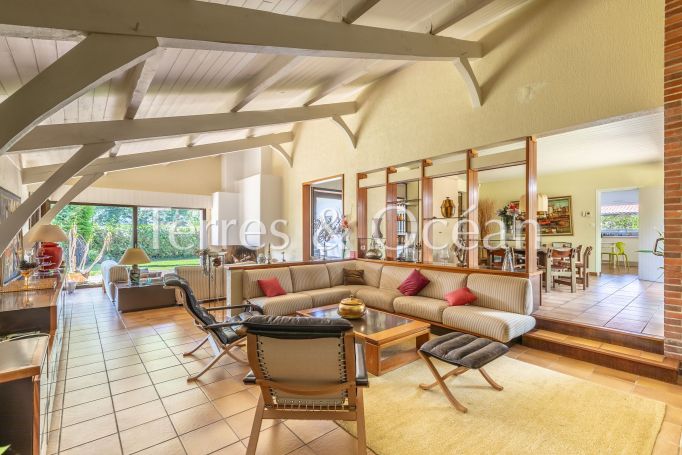 A vendre MAISON 7 PIECES 234 M2 SOORTS HOSSEGOR