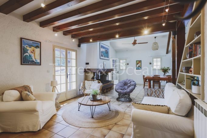 A louer MAISON 7 PIECES 220 M2 SOORTS HOSSEGOR Centre-ville - lac - fôret