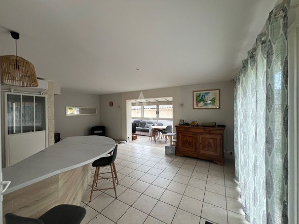 A louer MAISON CONTEMPORAINE BORD DE MER LONGEVILLE SUR MER