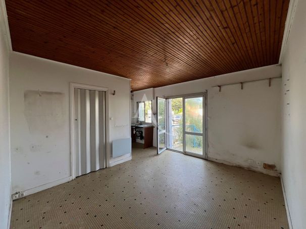 A louer STUDIO 29 M2 BORD DE MER JARD SUR MER