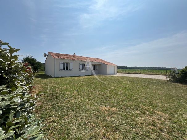 A vendre MAISON 4 PIECES 90 M2 BORD DE MER LONGEVILLE SUR MER