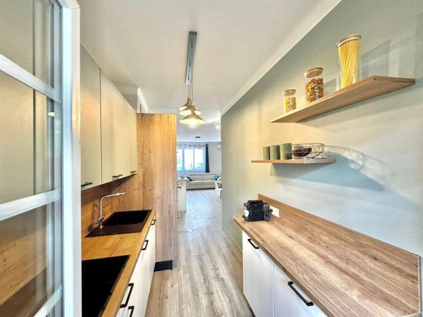 A louer APPARTEMENT T4 80 M2 BORD DE MER CAGNES SUR MER