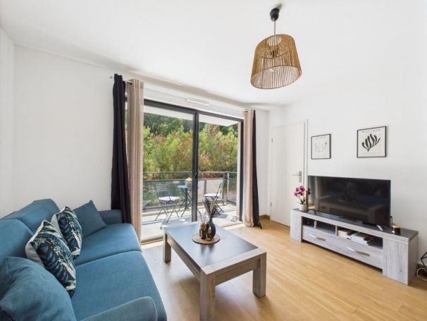 A louer STUDIO 26 M2 TERRASSE BORD DE MER AJACCIO