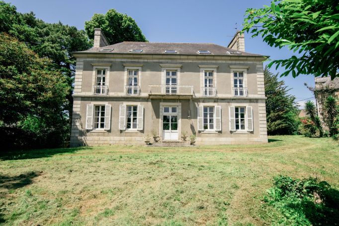 vente Manoir du XIX° siècle en centre-ville