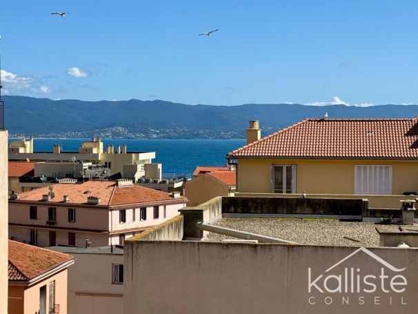 A louer APPARTEMENT T3 76 M2 BORD DE MER AJACCIO