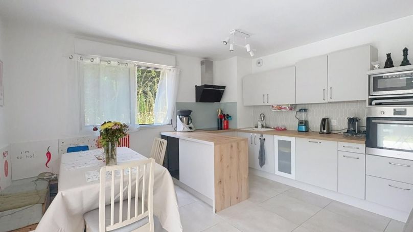 A louer APPARTEMENT T3 63 M2 TERRASSE BORD DE MER VILLENEUVE LOUBET