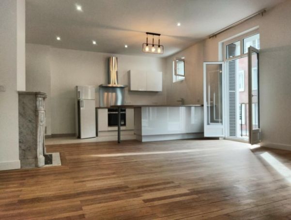 A louer APPARTEMENT T3 96 M2 LISIEUX