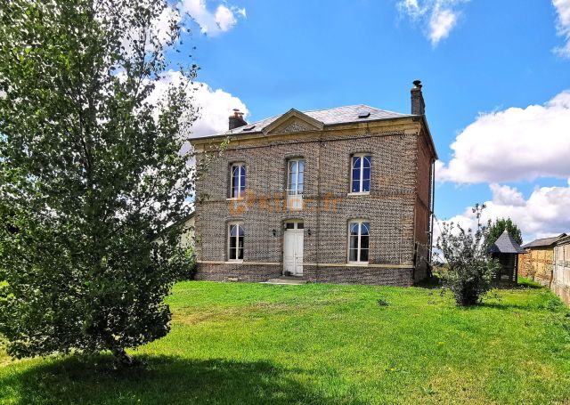 A louer GîTE BORD DE MER NEUFCHATEL EN BRAY Commerces à LONDINIERES