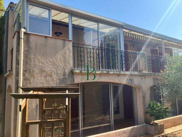 A vendre MAISON 6 PIECES 242 M2 SAINT MAXIMIN LA STE BAUME