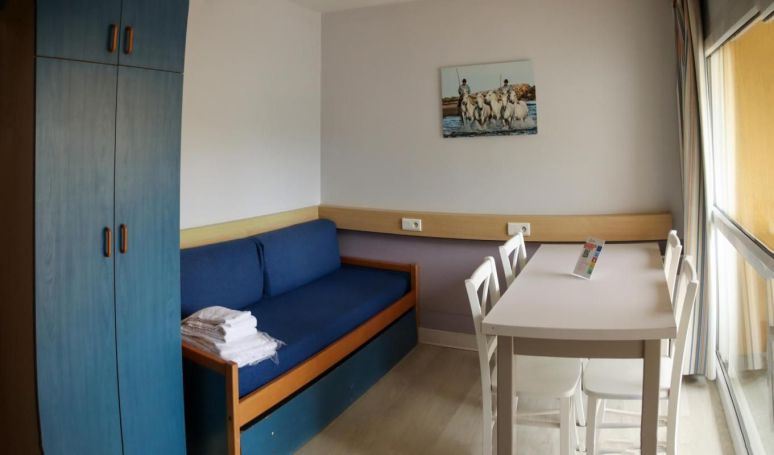 A louer APPARTEMENT T2 23 M2 TERRASSE BORD DE MER LA GRANDE MOTTE