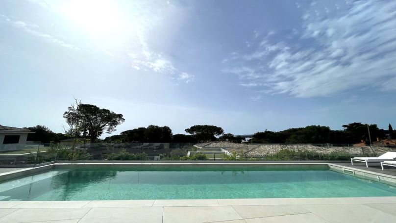 A louer MAISON 6 PIECES 298 M2 VUE MER SAINTE MAXIME