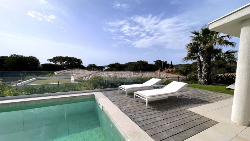 A louer MAISON 6 PIECES 298 M2 VUE MER SAINTE MAXIME