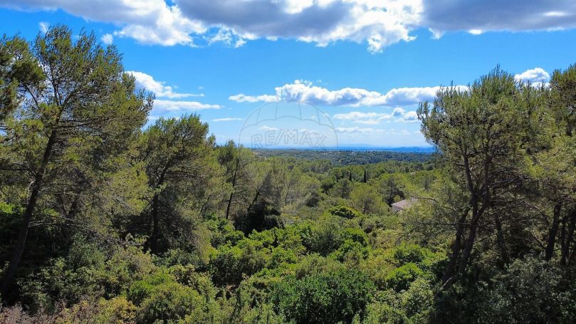 A louer MAISON DE MAîTRE NIMES