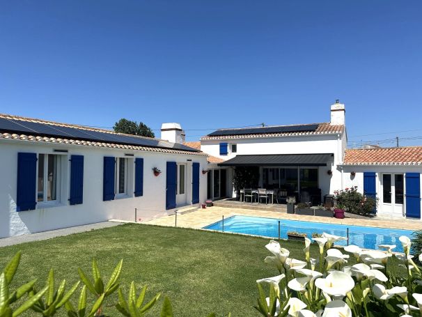 A vendre MAISON 6 PIECES 168 M2 BORD DE MER SAINT HILAIRE DE RIEZ