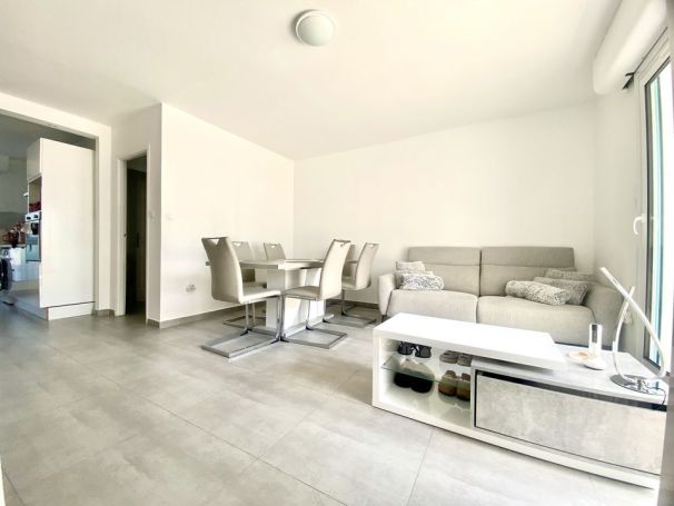 A louer APPARTEMENT T4 72 M2 MARSEILLE 13EME