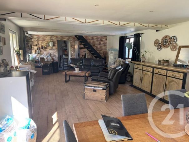 A vendre LONGèRE 7 PIECES 150 M2 NAMPONT