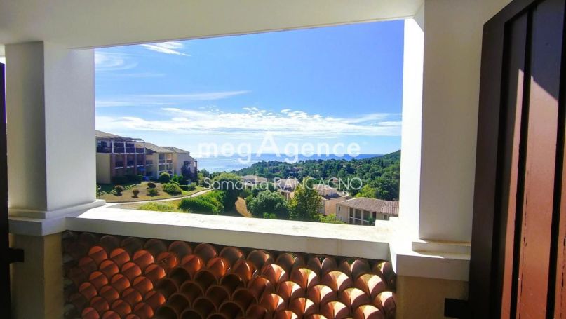 A louer APPARTEMENT T2 28 M2 TERRASSE VUE MER SAINT RAPHAEL