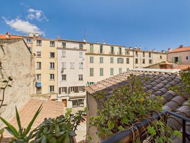 A louer APPARTEMENT T2 50 M2 BORD DE MER AJACCIO