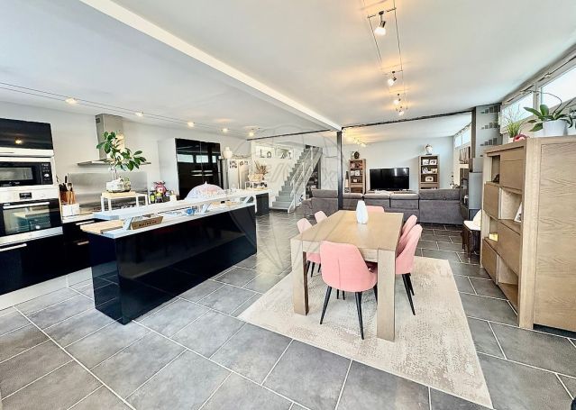 A louer LOFT CONTEMPORAINE BORD DE MER ROYAN