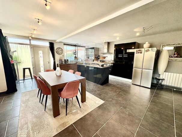 A louer LOFT CONTEMPORAINE BORD DE MER ROYAN