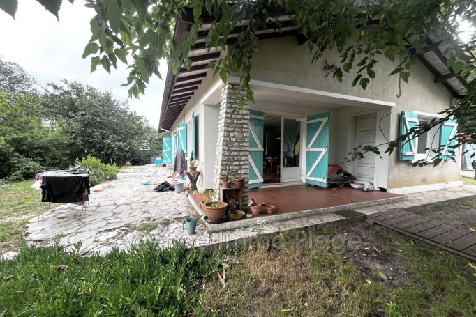 A vendre MAISON 3 PIECES 75 M2 BORD DE MER SOULAC SUR MER