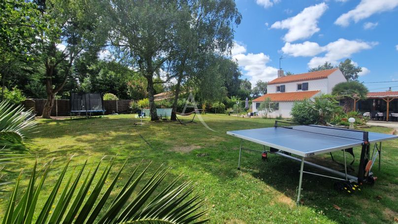 A vendre MAISON 6 PIECES 146 M2 GROSBREUIL