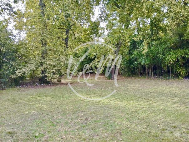 A vendre TERRAIN CONSTRUCTIBLE LIBRE CONSTRUCTEUR Andernos les bains