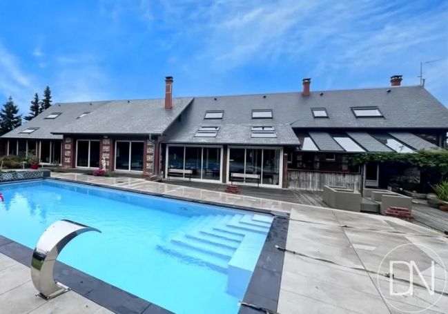 A vendre PropriETE 340 m² PISCINE ETRETAT