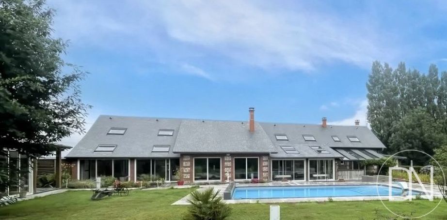 A vendre PropriETE 340 m² PISCINE ETRETAT
