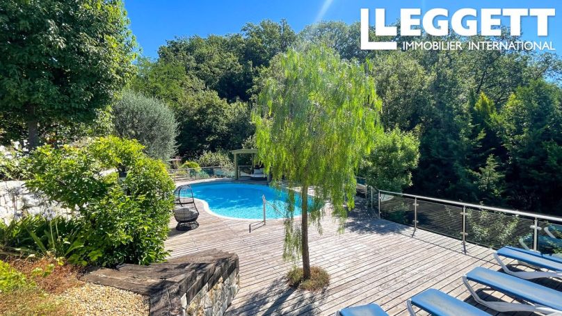 A louer MAISON 6 PIECES 200 M2 GRASSE