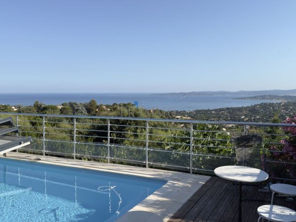 A louer MAISON 5 PIECES 91 M2 PIEDS DANS L'EAU LES ISSAMBRES