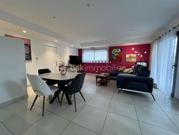 A louer APPARTEMENT DE PRESTIGE T3 87 M2 TERRASSE BORD DE MER ARGELES SUR MER