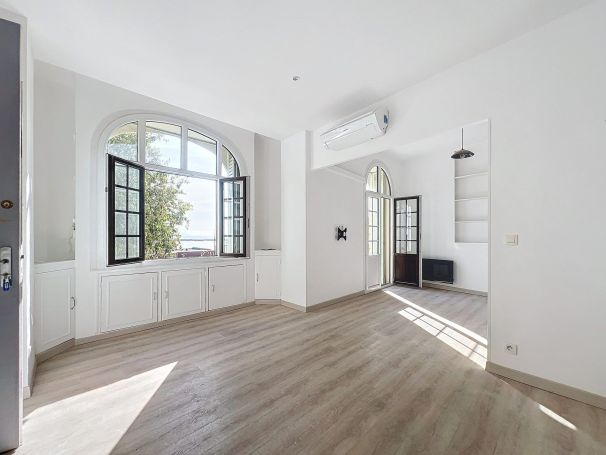 A vendre APPARTEMENT T2 37 M2 PIEDS DANS L'EAU LA CIOTAT