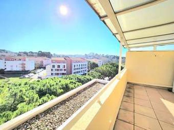 A louer LOFT DUPLEX T5 110 M2 TERRASSE PLAN DE CUQUES