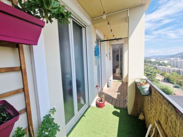 A louer APPARTEMENT T3 69 M2 MARSEILLE 11EME