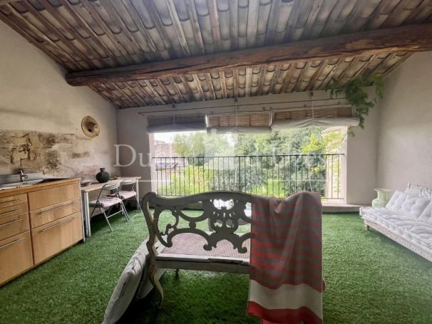 A louer LOFT 3 PIECES 110 M2 UZES