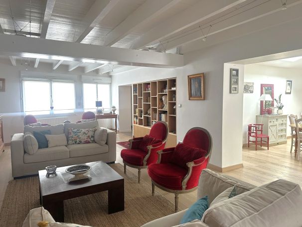 A vendre MAISON 6 PIECES 187 M2 BORD DE MER SAINT GILLES CROIX DE VIE