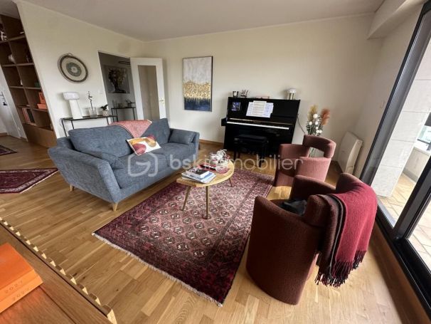 A louer APPARTEMENT T4 86 M2 TERRASSE BORDEAUX