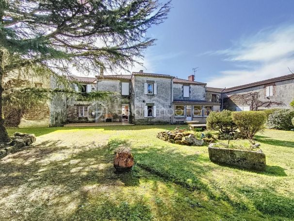 A louer MAISON DE MAîTRE BEAUFOU