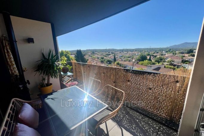 A louer APPARTEMENT T3 62 M2 TERRASSE GARDANNE