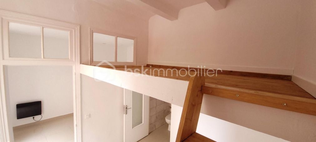 A louer APPARTEMENT T2 25 M2 NIMES